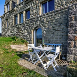 Appartement Vue Sur, Plomodiern